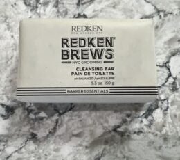 REDKEN BREWS CLEANSING BAR 150ML 19377 1jpeg - Desstenee Supply REDKEN BREWS CLEANSING BAR 150ML 19377 1jpeg