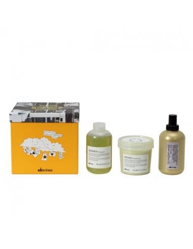 DAVINES KIT NAVIDEÑO MOMO 2024