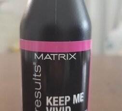 MATRIX TOTAL RESULTS KEEP ME VIVIDS ACONDICIONADOR 300ML 18483 1jpeg - Desstenee Supply MATRIX TOTAL RESULTS KEEP ME VIVIDS ACONDICIONADOR 300ML 18483 1jpeg