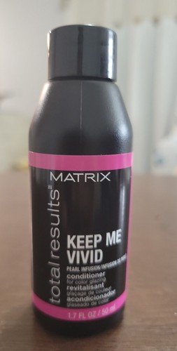 MATRIX TOTAL RESULTS KEEP ME VIVIDS ACONDICIONADOR 300ML 18483 1jpeg - Desstenee Supply MATRIX TOTAL RESULTS KEEP ME VIVIDS ACONDICIONADOR 300ML 18483 1jpeg